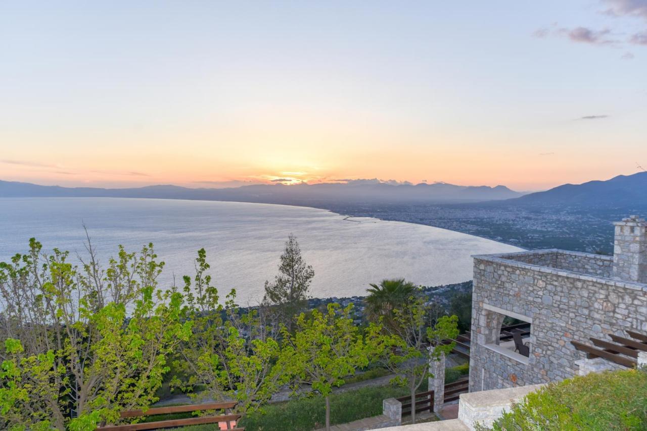 Ryalos Villas 卡拉马塔 外观 照片