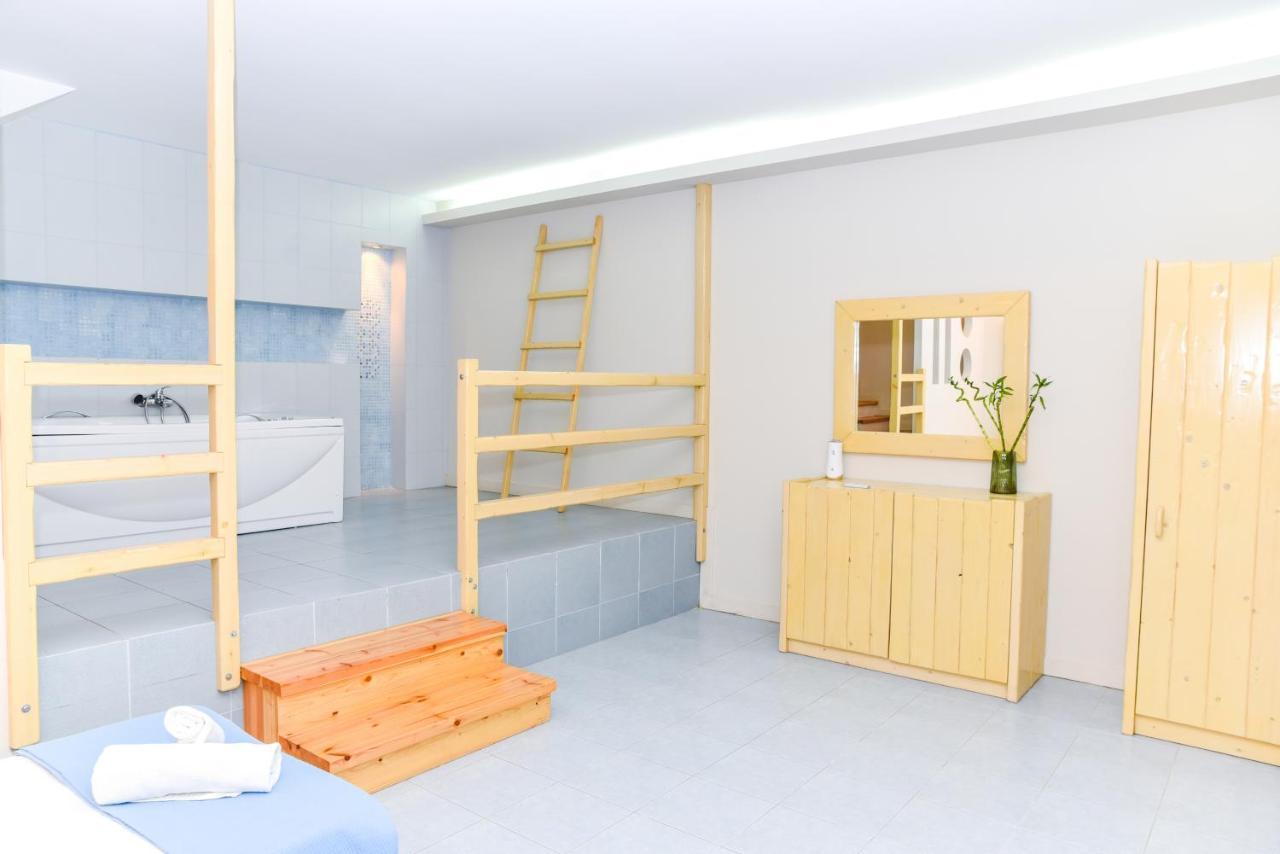Ryalos Villas 卡拉马塔 外观 照片