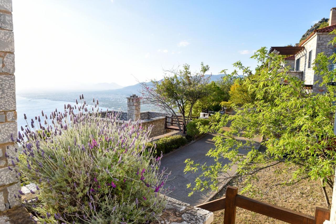Ryalos Villas 卡拉马塔 外观 照片