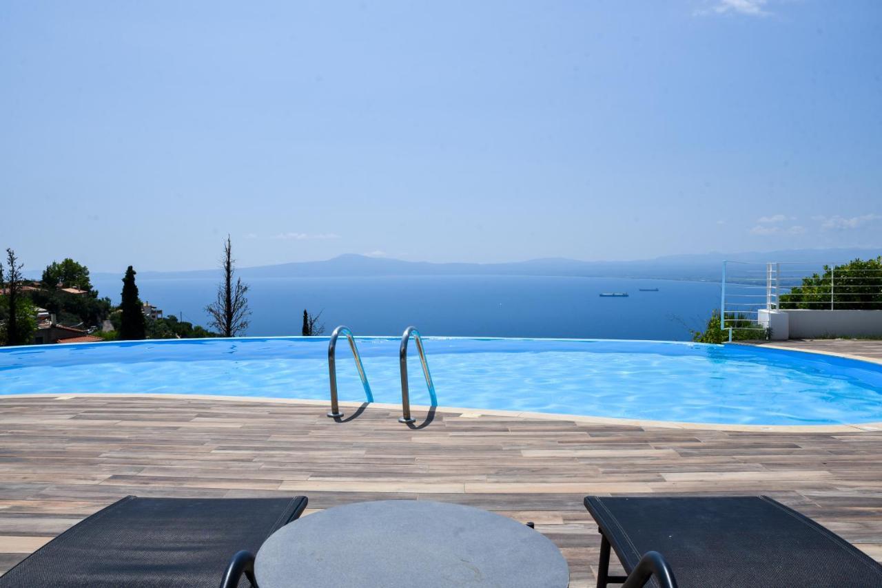 Ryalos Villas 卡拉马塔 外观 照片