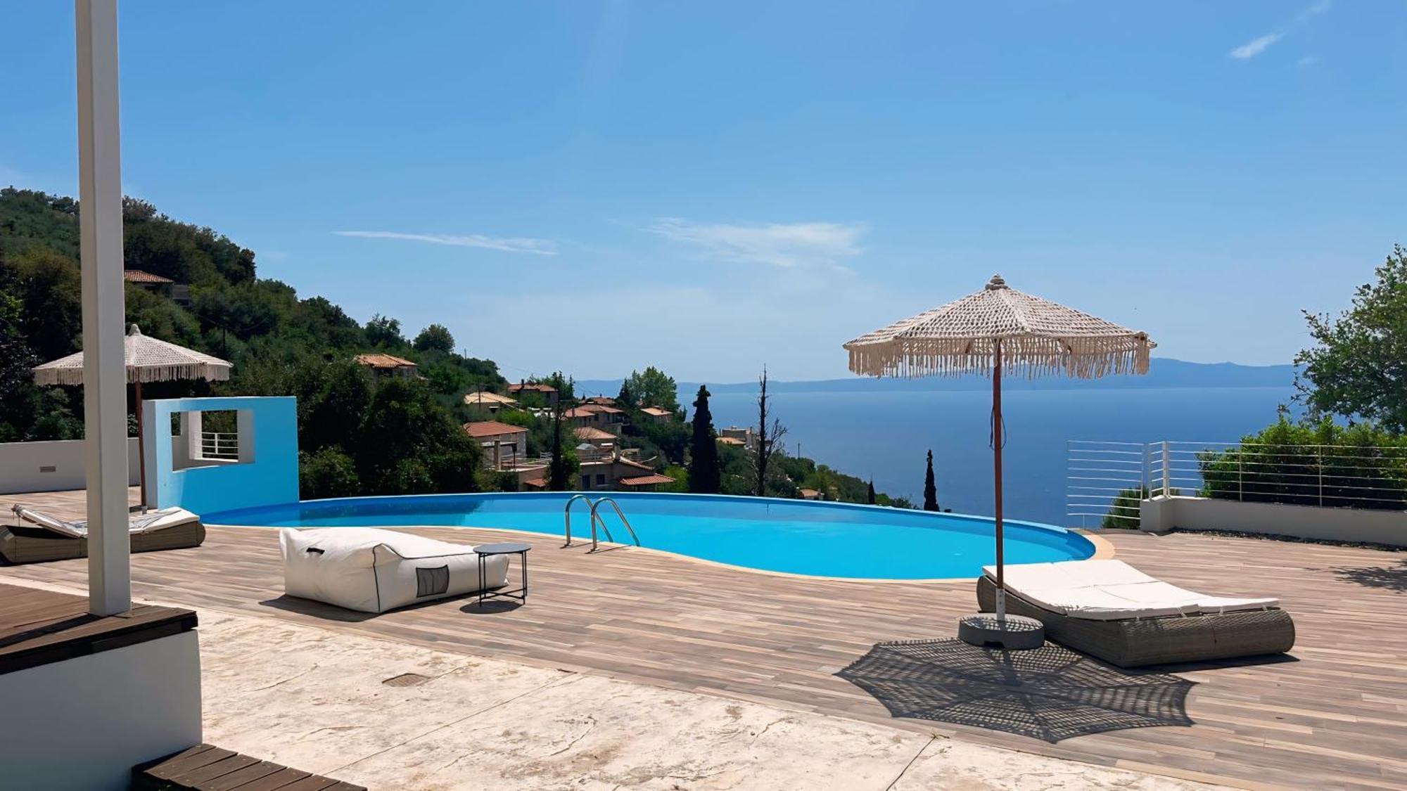 Ryalos Villas 卡拉马塔 外观 照片