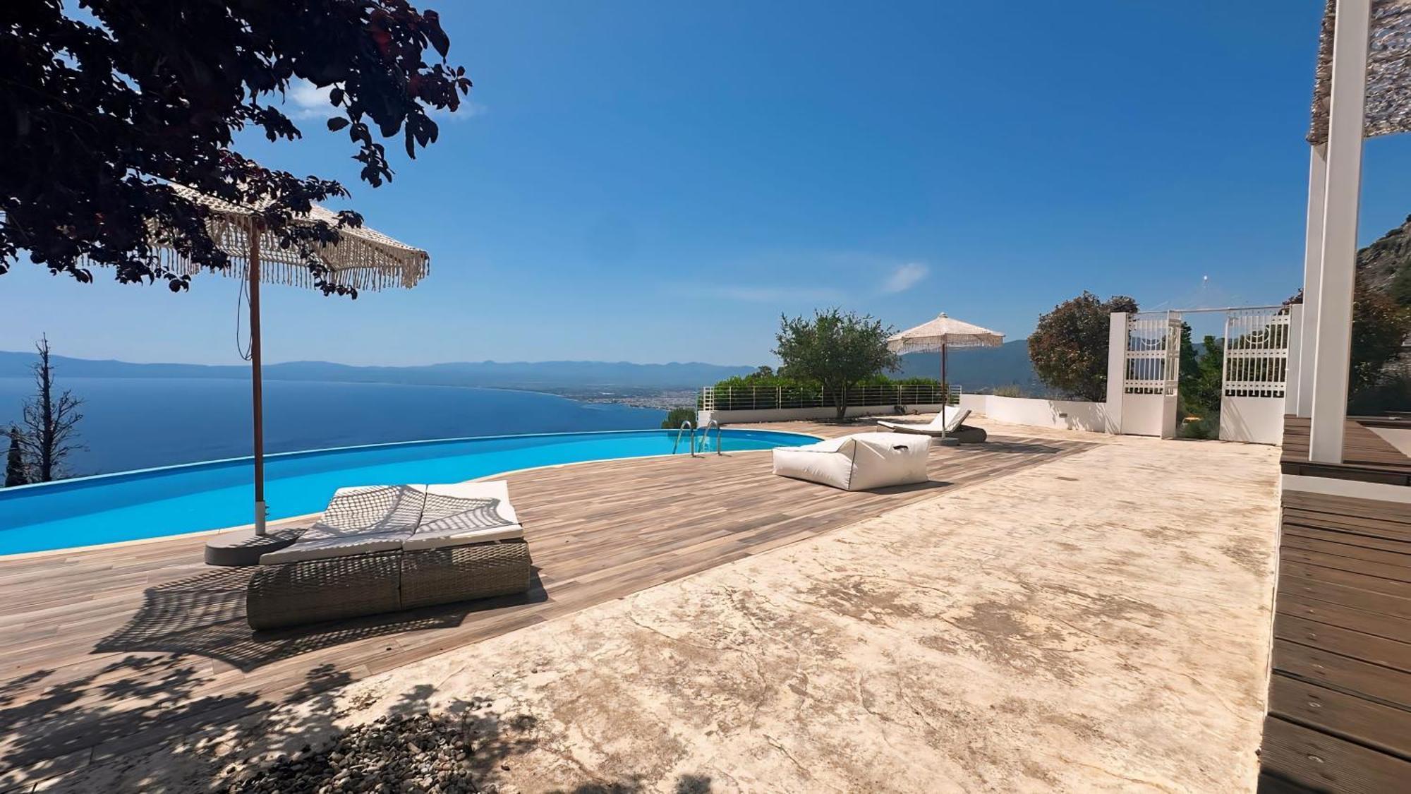 Ryalos Villas 卡拉马塔 外观 照片