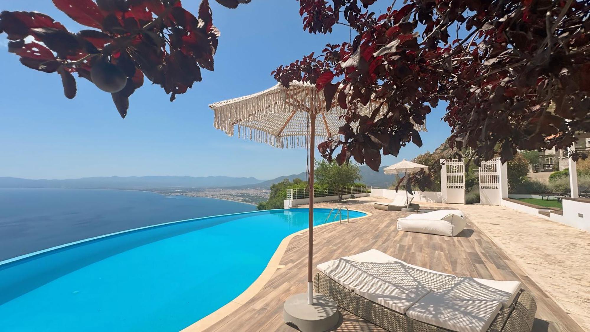 Ryalos Villas 卡拉马塔 外观 照片